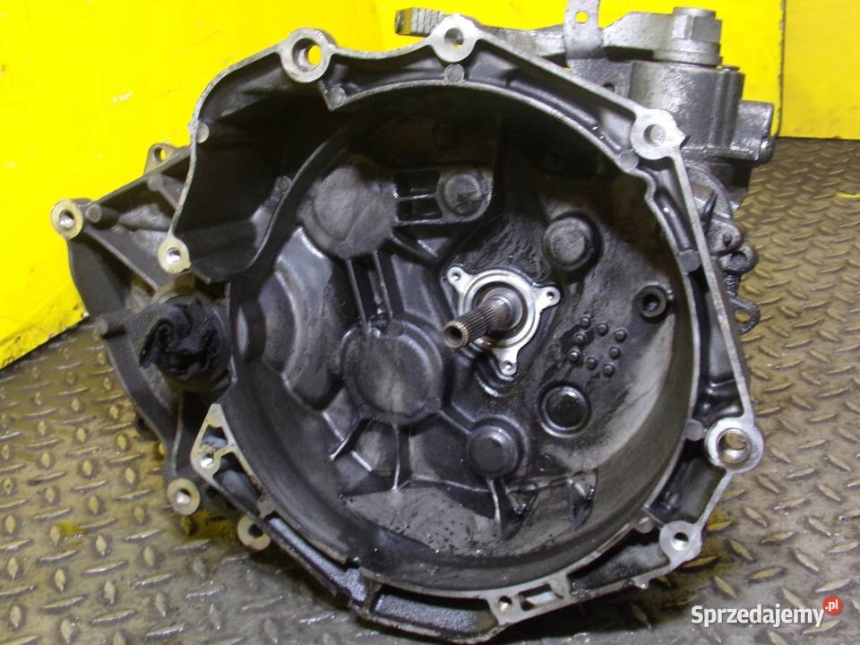 CORSA E 10 TURBO 17r 116 skrzynia biegow 6 START Suków sprzedam