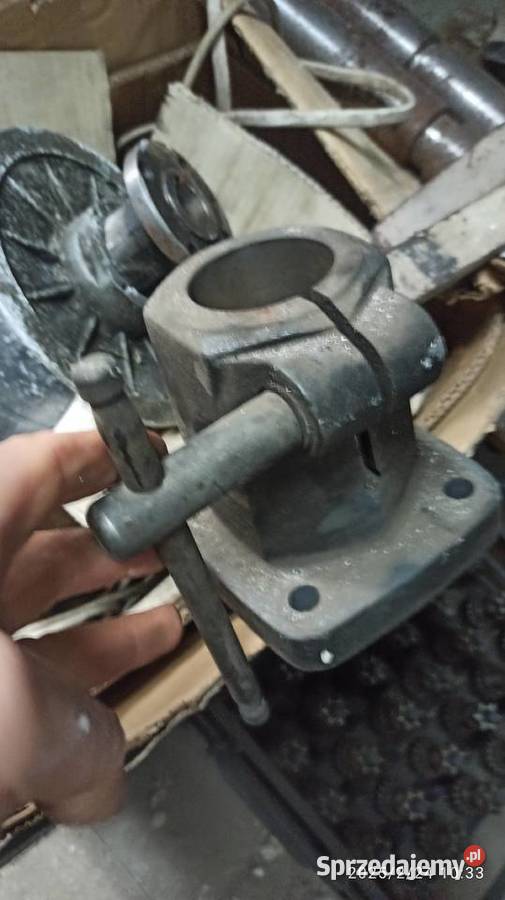 stopa żeliwna do mocowania mechanizmu posuwu do lubuskie