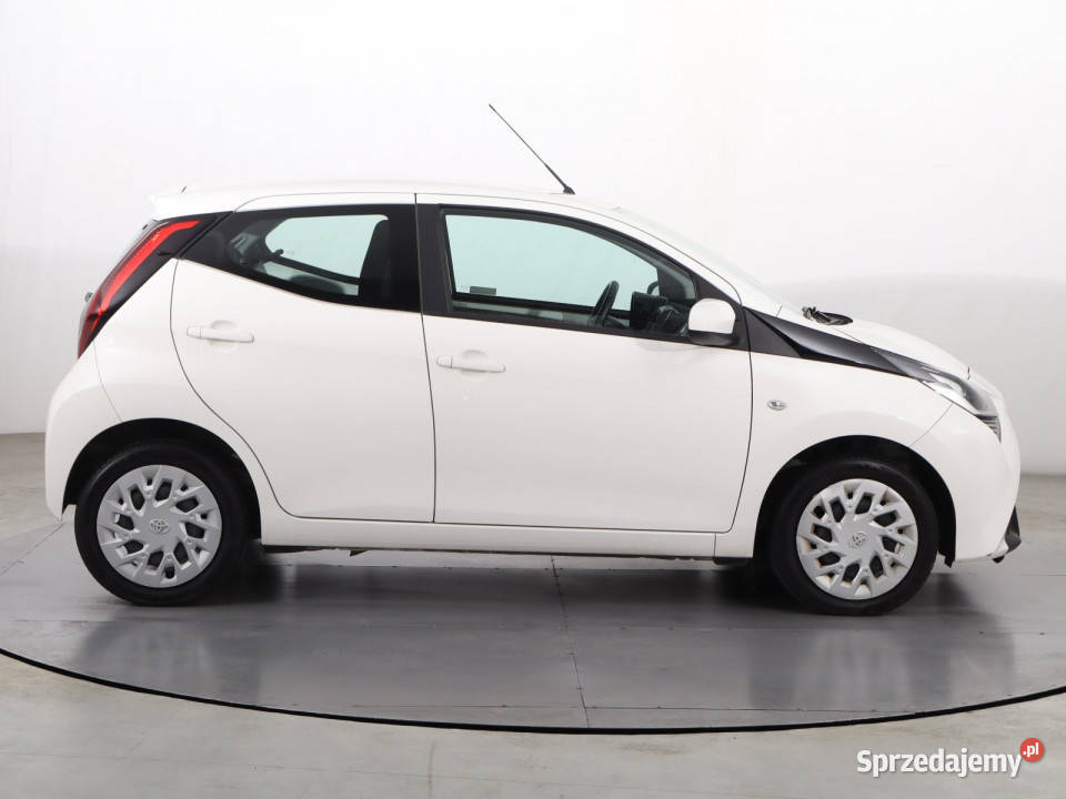 Toyota Aygo 10 VVTi klimatyzacja śląskie Katowice