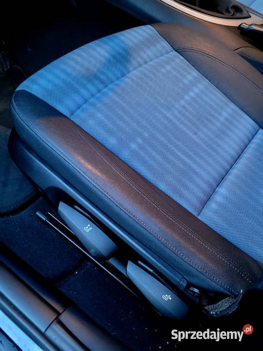 BMW E87 116i 16 2005r Niski przebieg 130 Łańcuch Rok produkcji 2005 Samochody osobowe Łódź