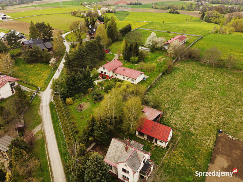 Stadnina Koni hodowla zwierząt dom na wsi mieszkalny Cieszyn