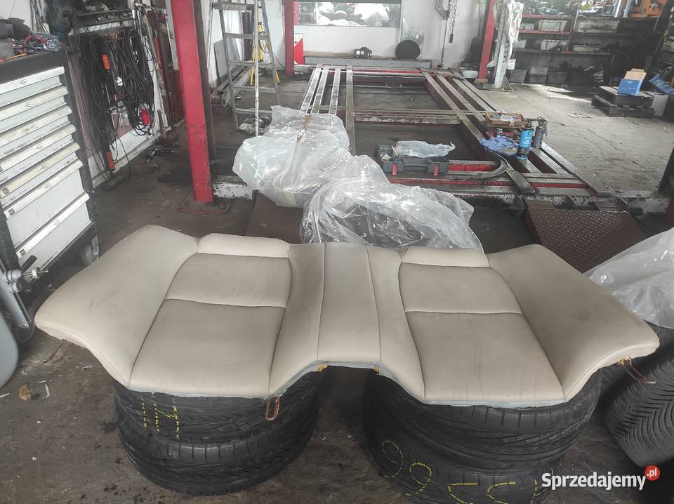 Kanapa tylna Lexus SC 300 400 Rok produkcji 1992 Wyposażenie wnętrza śląskie Częstochowa