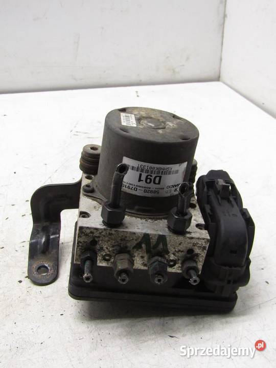 POMPA ABS 17 CRDI HYUNDAI TUCSON III 58920D7910 osobowe lubelskie sprzedam