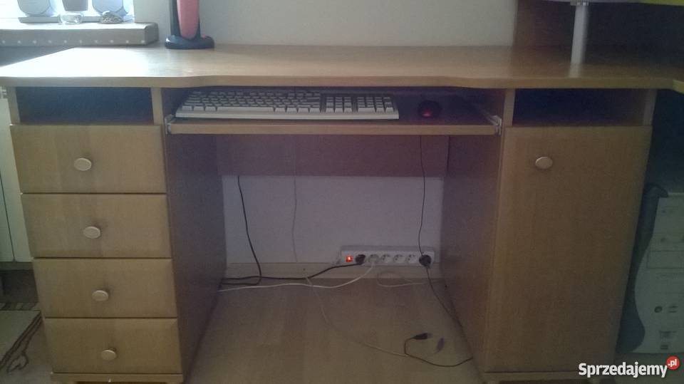 Sprzedam biurko w super stanie Skawina