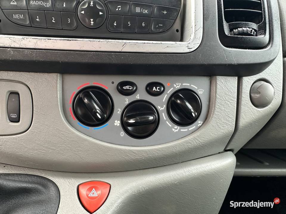 Renault Trafic 20 DCI9 miejscKlima na tyłSalon manualna sprzedam