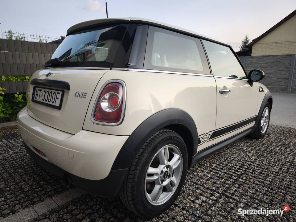 Mini One 16 98 2010r 1600cm3 Warszawa