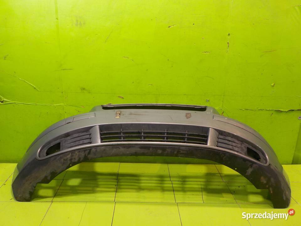 VOLVO V50 07r zderzak przod sprzedam