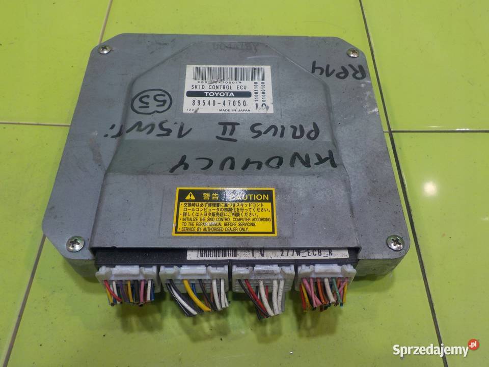 TOYOTA PRIUS II 15 VVTI AUT 04r sterownik osobowe Czujniki i sterowniki Suków