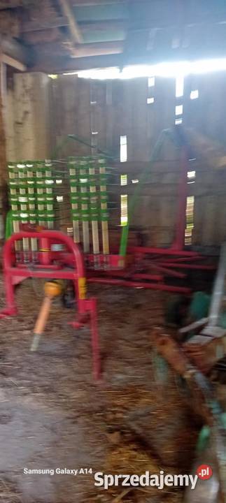 Zgrabiarka karuzelowa