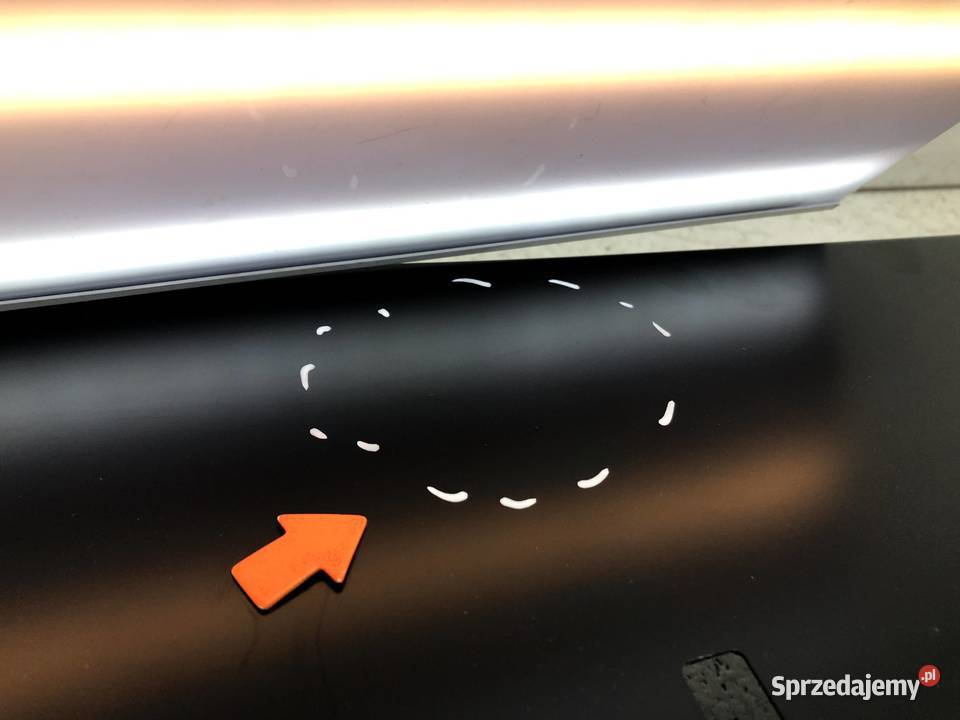 BMW 1 E81 E87 20042011 Maska Pokrywa silnika osobowe Maski