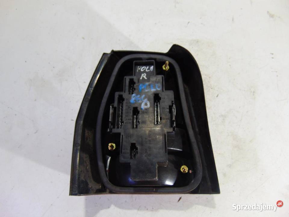 LAMPA PRAWA TYLNA TYŁ VW POLO II osobowe