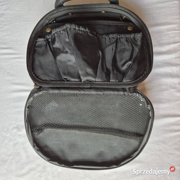 Kuferek na pędzle i przybory do makijażu Brzesko