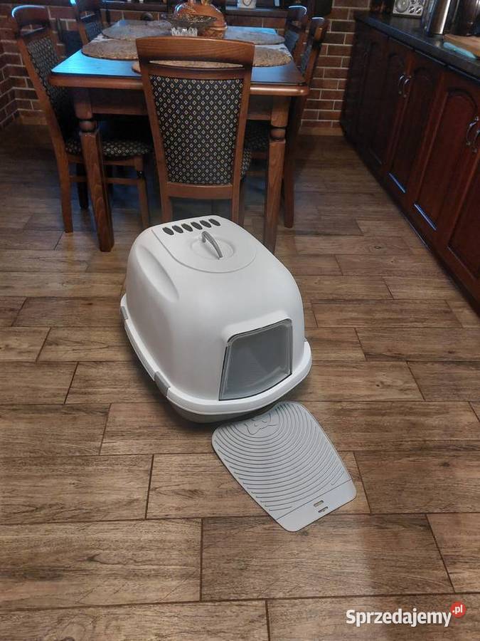 Duża kuwrta Queen Jumbo z podstawką Miłków