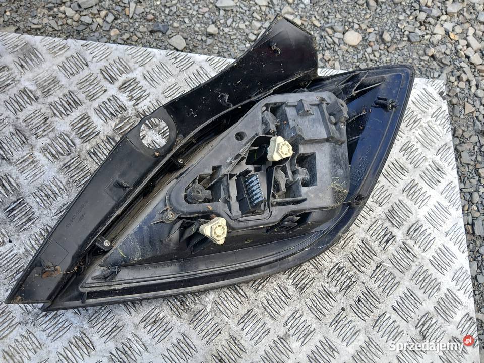 Lampa lewa tył tylna Opel Astra H III 3 EU HB lewe Radłów sprzedam