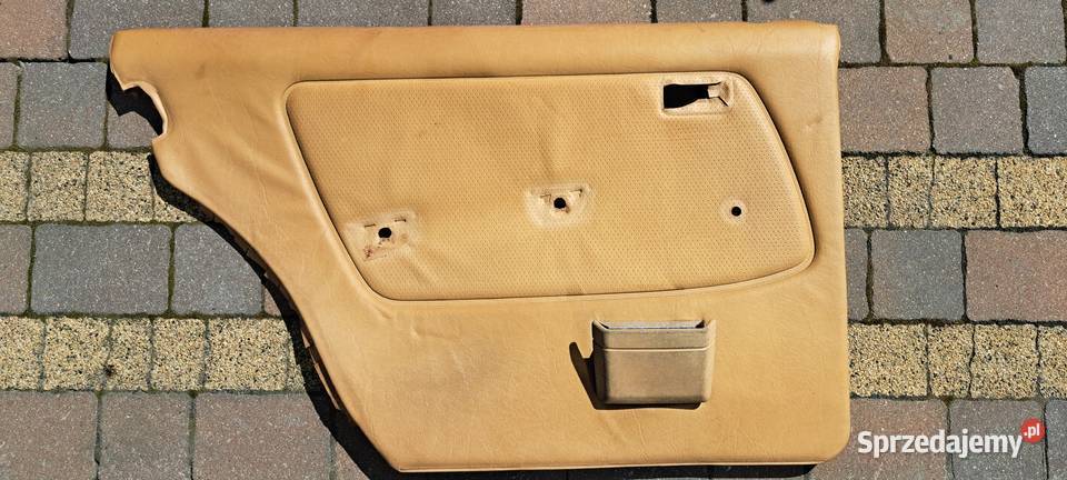Boczek drzwi dattel Mercedes W123 lewy tył Pozostałe Luzino