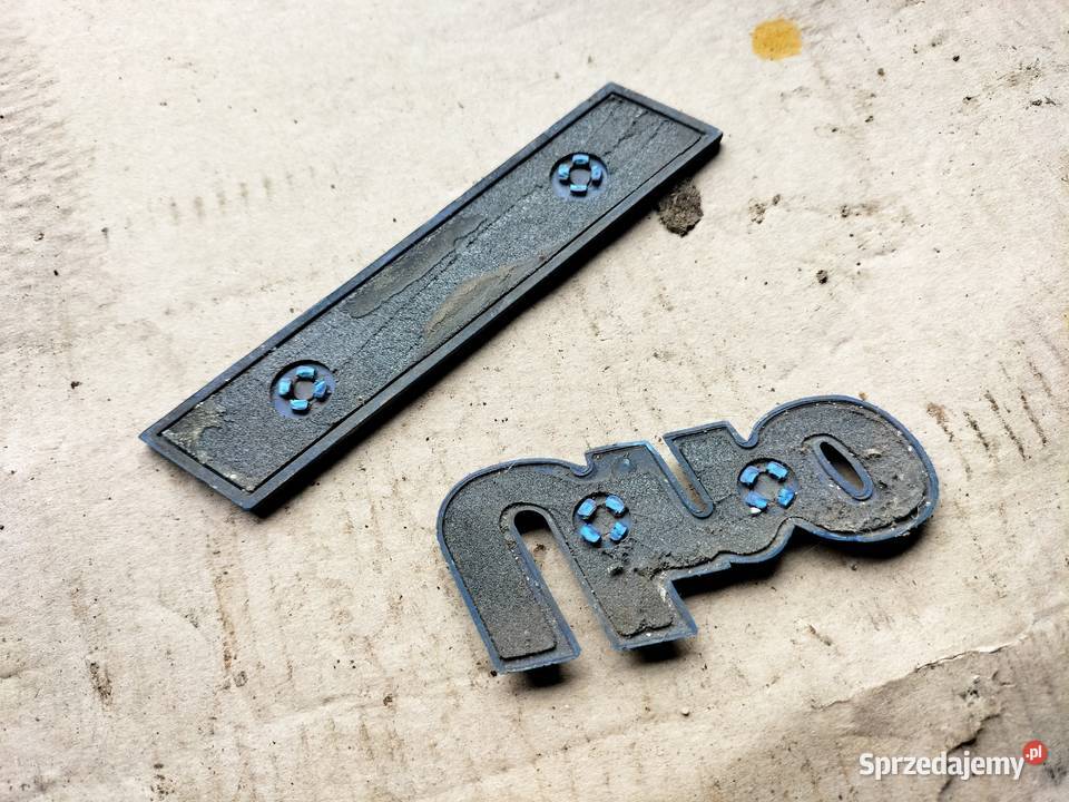 FIAT UNO ZNACZEK EMBLEMAT NAPIS TYLNEJ KLAPY osobowe