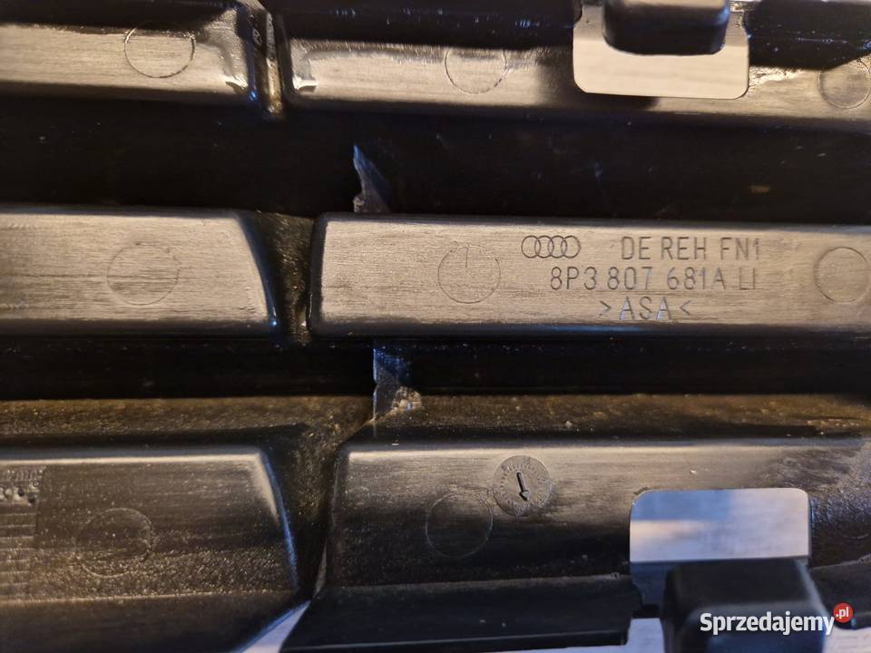 Kratka zderzaka Audi A3 8P 0308 Strona lewa osobowe Kwilcz sprzedam