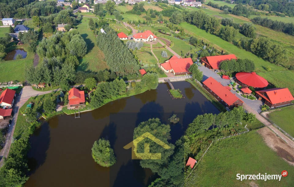 Willa w gminie Karczew Całowanie