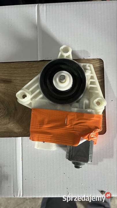 Silniczek do szyby lewy przód BMW G31 7455082 świętokrzyskie Piotrów-Gułaczów sprzedam