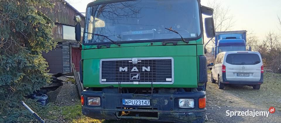 Sprzedam ciężarówkę MAN ze skrzynią ładunkową AL diesel Motoryzacja