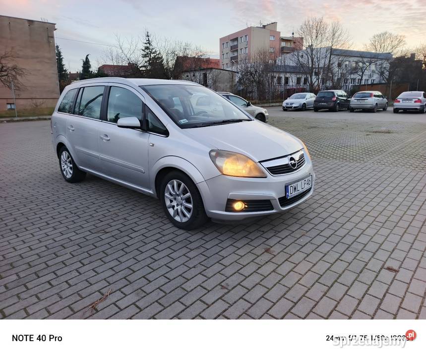 Opel Zafira 7 osobowa 18 Lpg dolnośląskie Wołów sprzedam