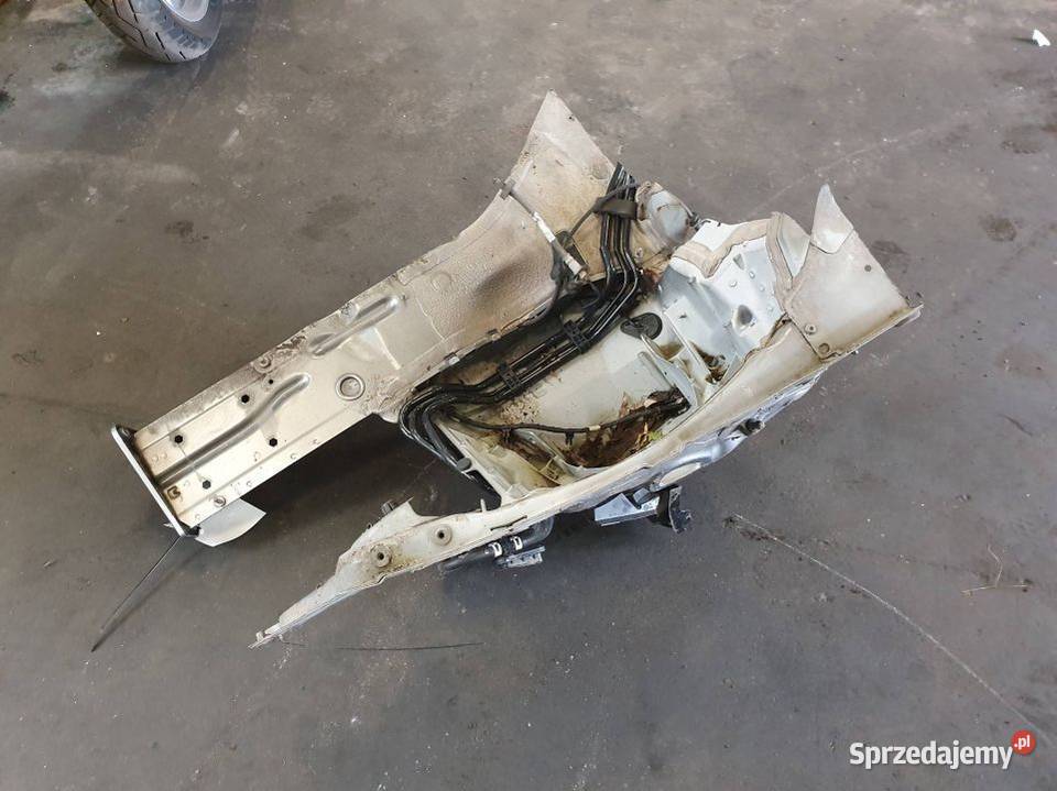 ĆWIARTKA PRAWA PRZÓD AUDI A6 C7 PODŁUŻNICA Pozostałe Lipno