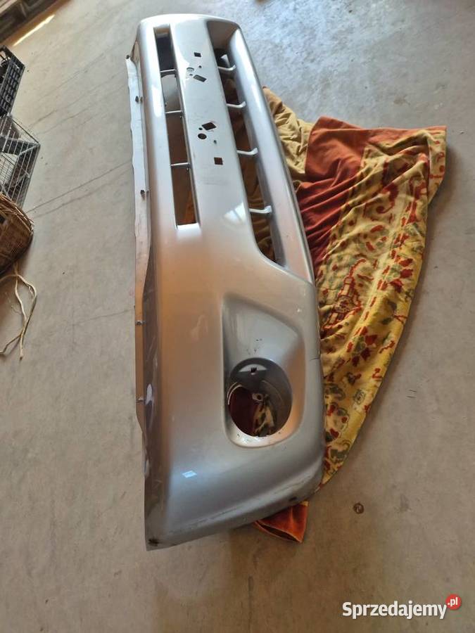 Zderzak przedni Toyota Raw4 II lift