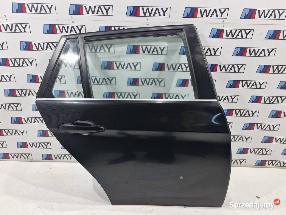 BMW E91 DRZWI TYLNIE PRAWE 668 SCHWARZ