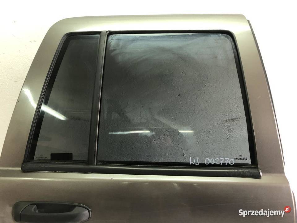 DRZWI PRAWY TYŁ JEEP GRAND CHEROKEE WJ