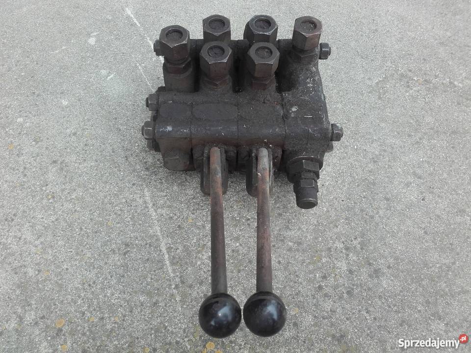 rozdzielacz dwu sekcyjny Lubochnia