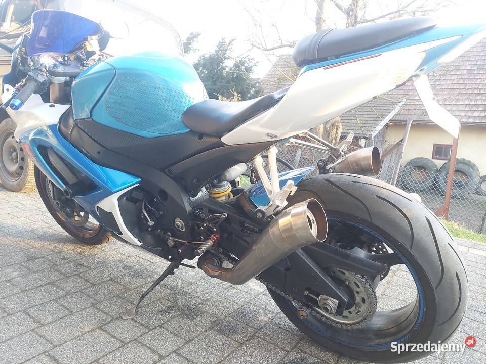 Suzuki gsxr 1000 k8 nieuszkodzony Blizne