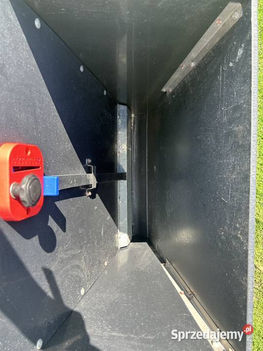 Automat paszowy tuczników dwustanowiskowy wielkopolskie Dęby Szlacheckie