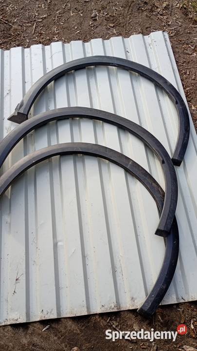 Listwy błotnika lewy tył DS7 9817250277 osobowe