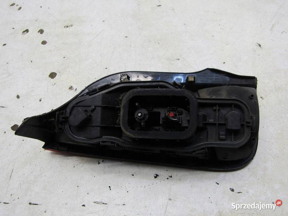 VOLKSWAGEN UP LAMPA PRAWA PRAWY TYŁ TYLNA 156320