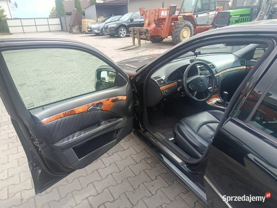 Mercedes w211 odtwarzacz DVD Wólka Somiankowska sprzedam