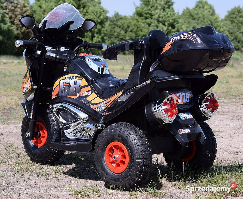 Autko motorek MEGA MOTOR z oparciem na Myszków