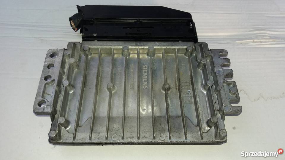 Renault Clio II 2 14 komputer S110030314A Układ elektryczny