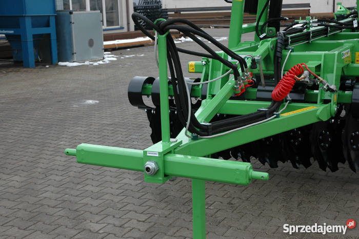 Brona półzawieszana talerzowa hydraulicznie Maszyny rolnicze Rogóźno