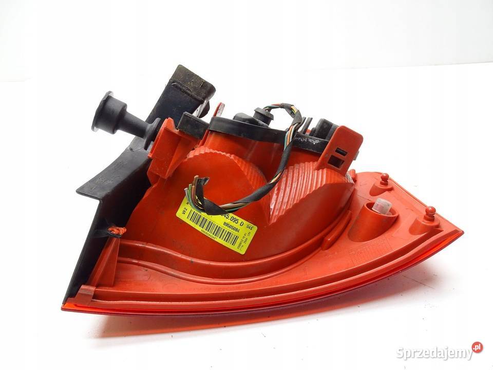 LAMPA LEWY TYŁ LEWA TYLNA W BŁOTNIK 3R5945095D sprzedam