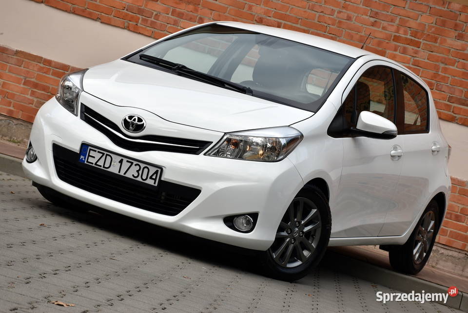 Toyota Yaris III SOL 14D4D 90 Uwaga 17700 wspomaganie kierownicy Zduńska Wola