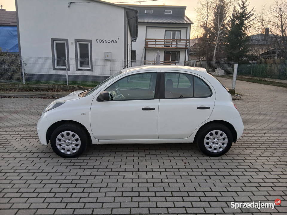 Nissan Micra 2009 biały Ciechanowiec