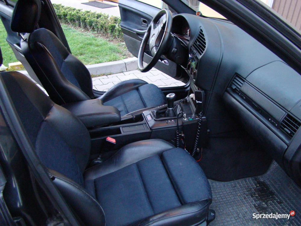 BMW E36 320i MPakiet światła przeciwmgłowe Olszany