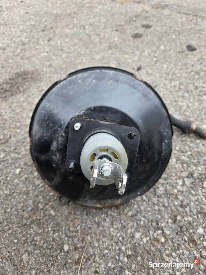 Serwo Toyota Yaris 3 14 diesel Łagów