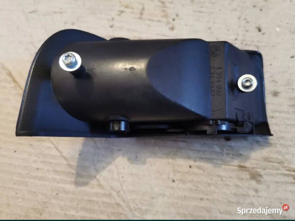 Kratka nawiewu lewa drzwi BMW E34