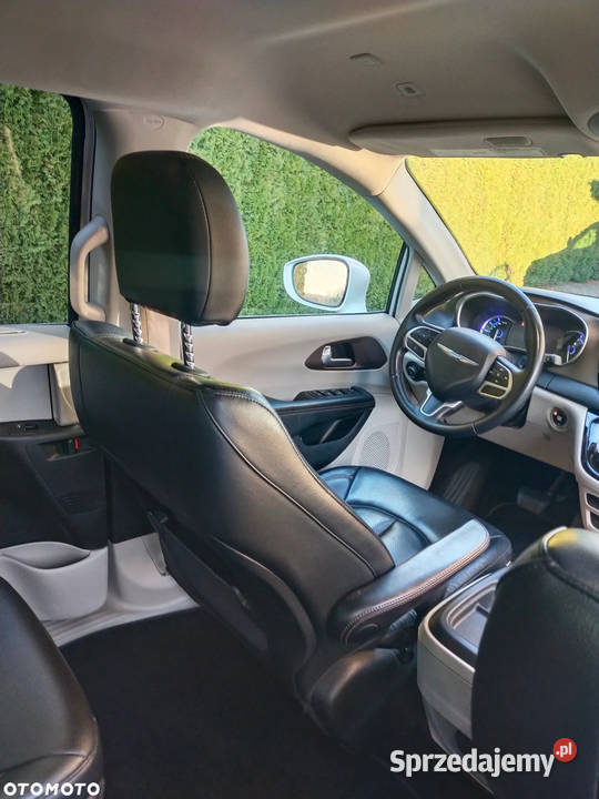 Chrysler Pacifica PHEV 36 100 Bezwypadkowy Katowice sprzedam