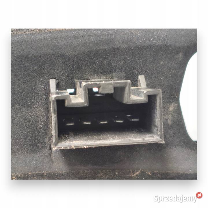 WKŁAD TYLNEJ LAMPY PRAWY Ford Fusion 20022012 Motoryzacja