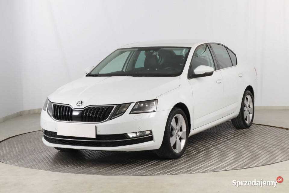 Skoda Octavia 10 TSI Rok produkcji 2017