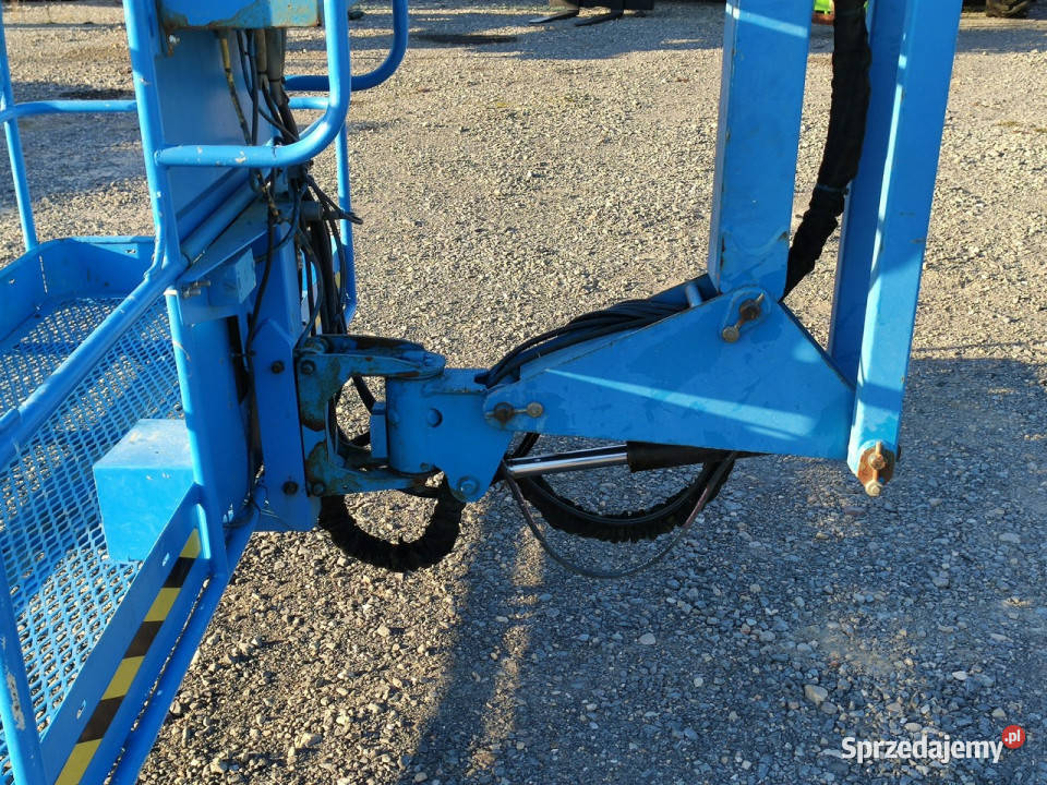 podnośnik koszowy Manitou 200 ATJGenie Z6034 Rok produkcji 2015 świętokrzyskie Widełki