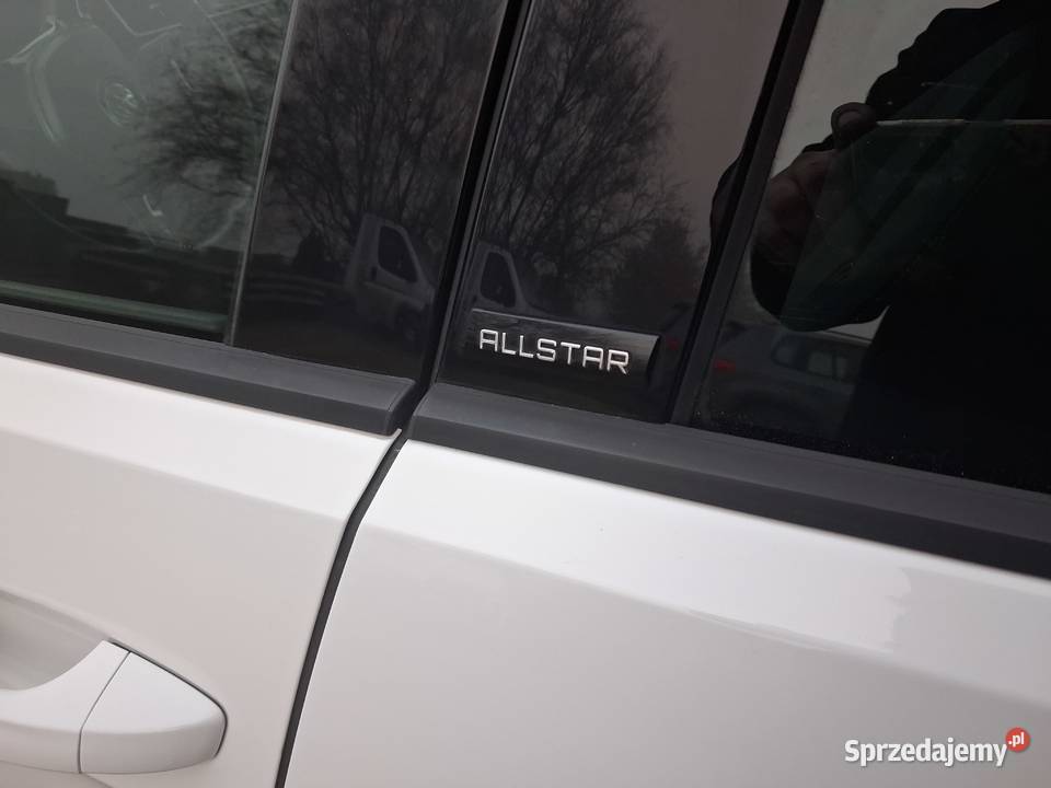 VW Golf 7 Allstar Bogata wersja Rok produkcji 2017 Witkowo