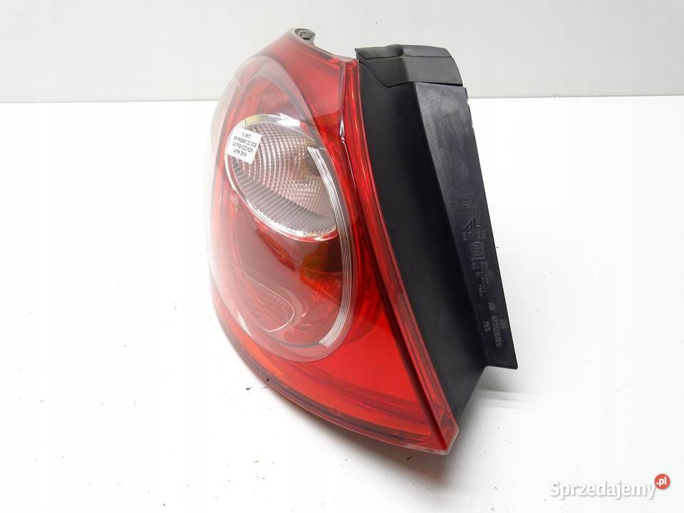LAMPA LEWA LEWY TYŁ TYLNA W BŁOTNIK VW PASSAT CC